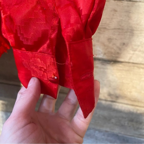 EUC Vtg Susan Van Heusen Women's Red Textured Button Up Blouse Top Shirt Size 10 - Picture 6 of 9